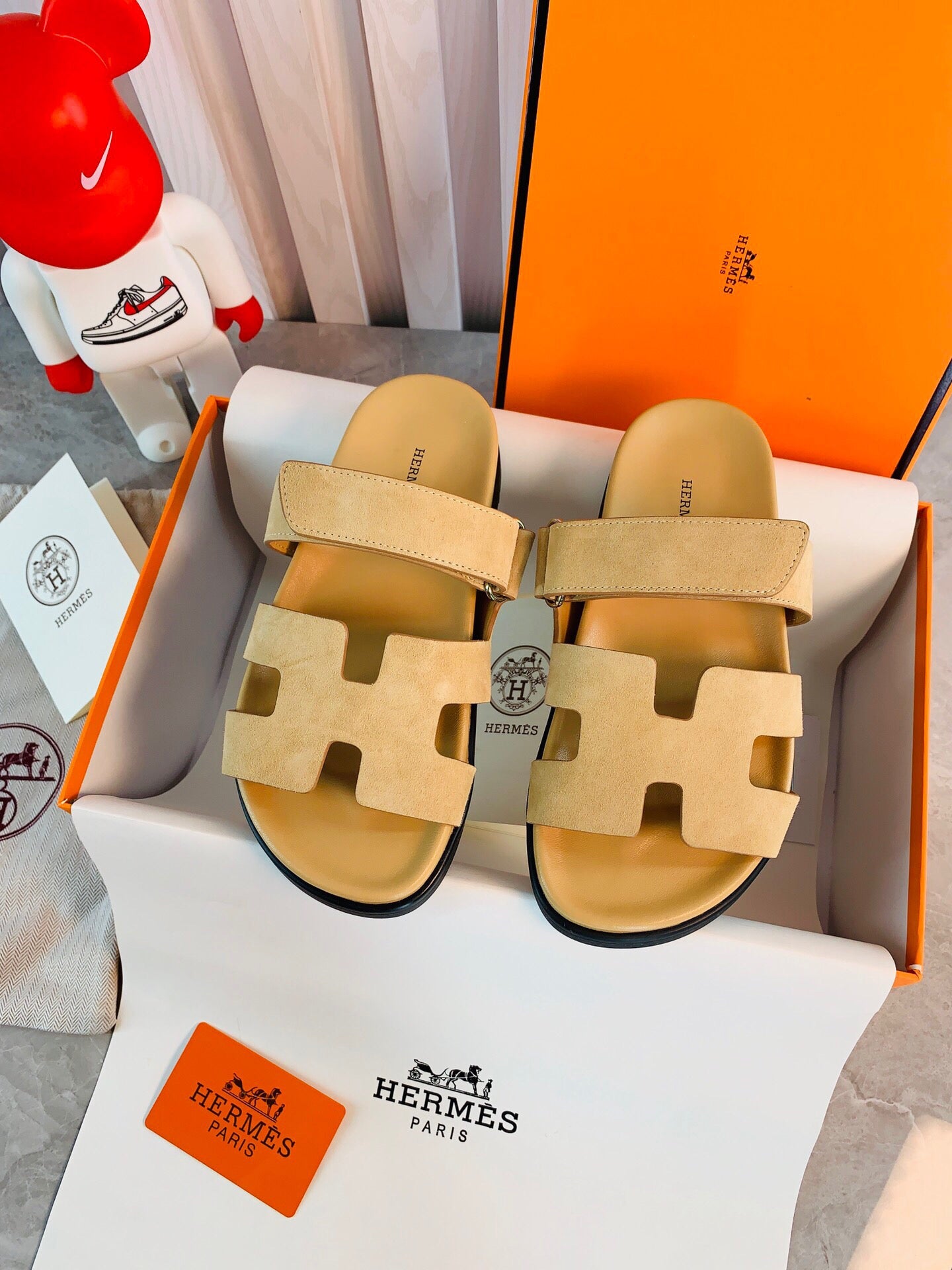 Hermes Women Men Izmir sandal Sheep Skin H222855 - 35 - View 1