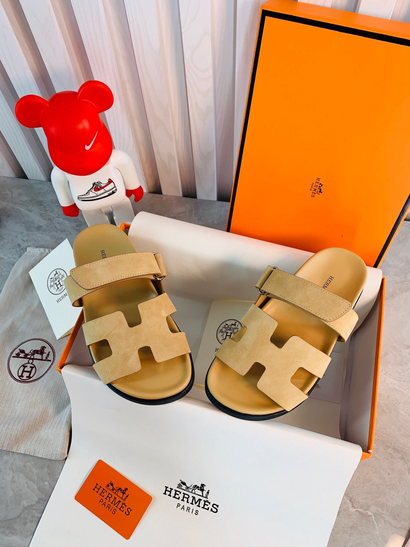 Hermes Women Men Izmir sandal Sheep Skin H222855