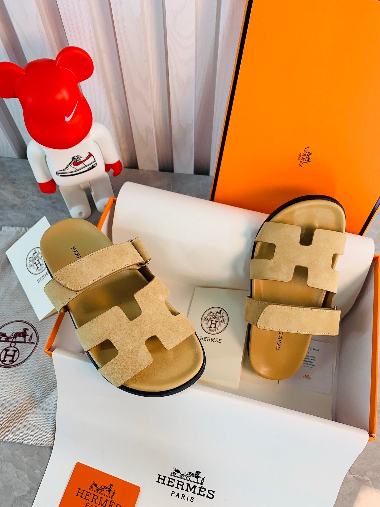 Hermes Women Men Izmir sandal Sheep Skin H222855