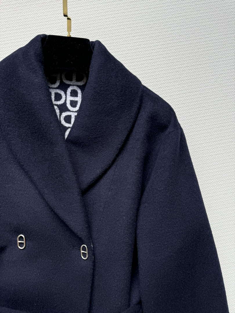 Hermes Women's Fashion Mid-length double-faced wool coat H33421