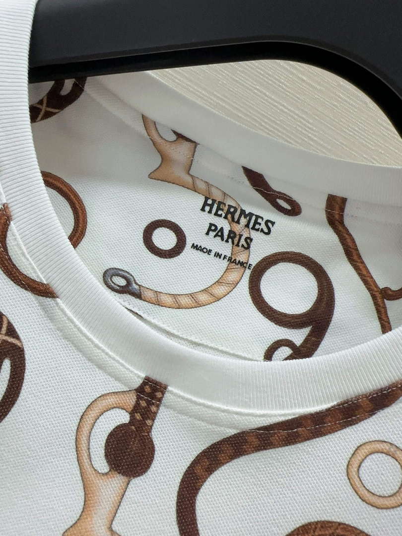Hermes Women's T-shirt Fashion Clothing H77126