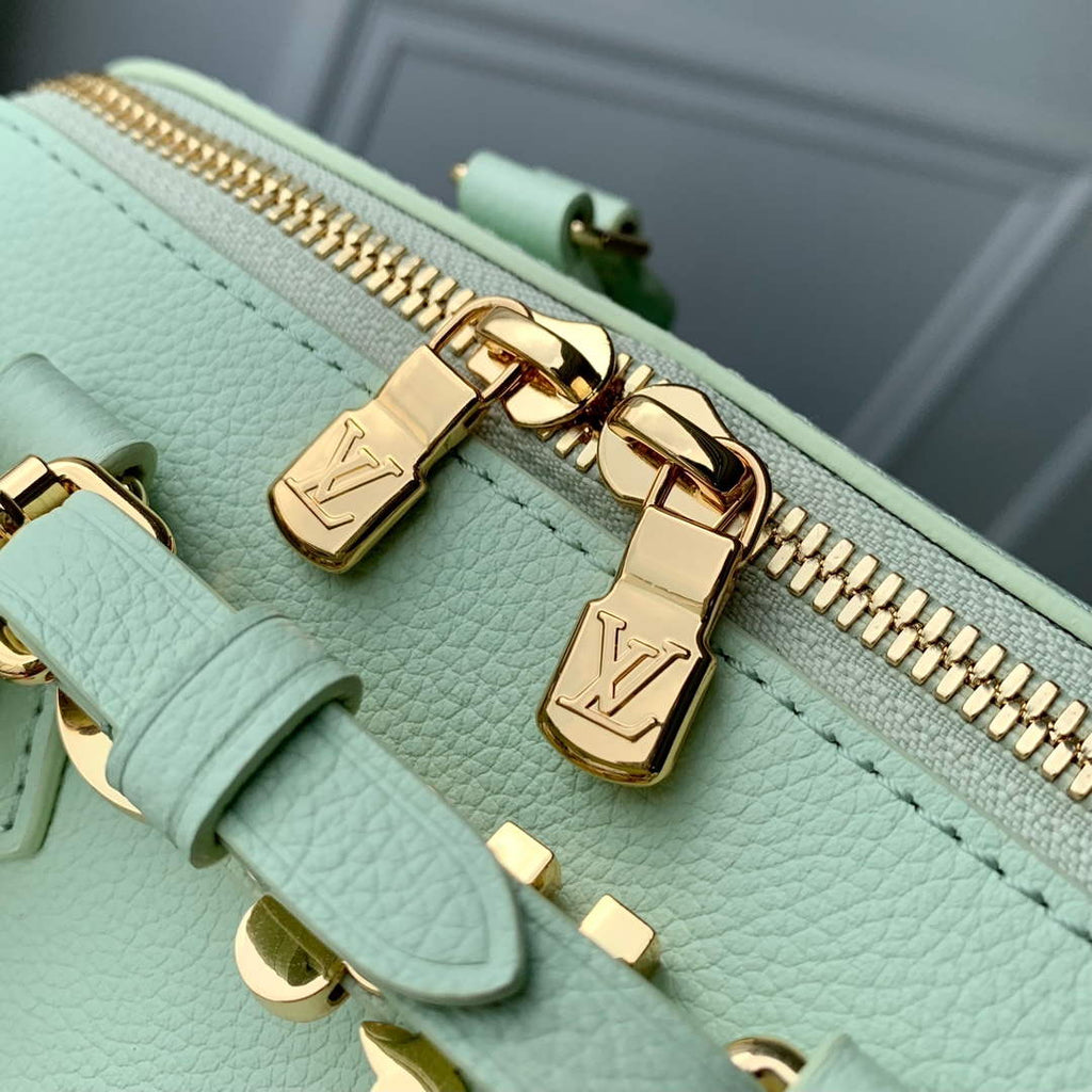 LV M24605 Louis Vuitton SPEEDY 18 LV&I Calf Leather Handbag Matcha Green