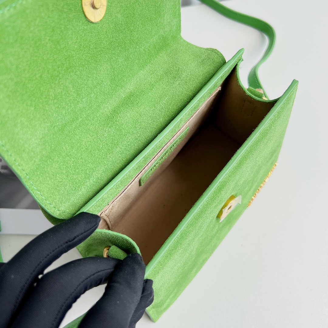 Jacquemus 213BA003 Green 'Le Chiquito Moyen' Bag