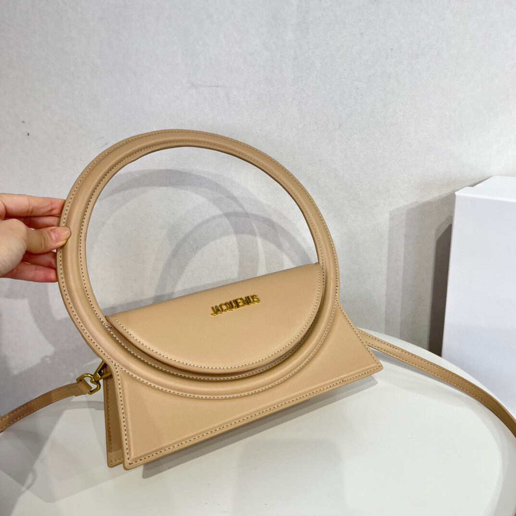 Jacquemus 213BA003 Le sac Rond Circle purse Apricot