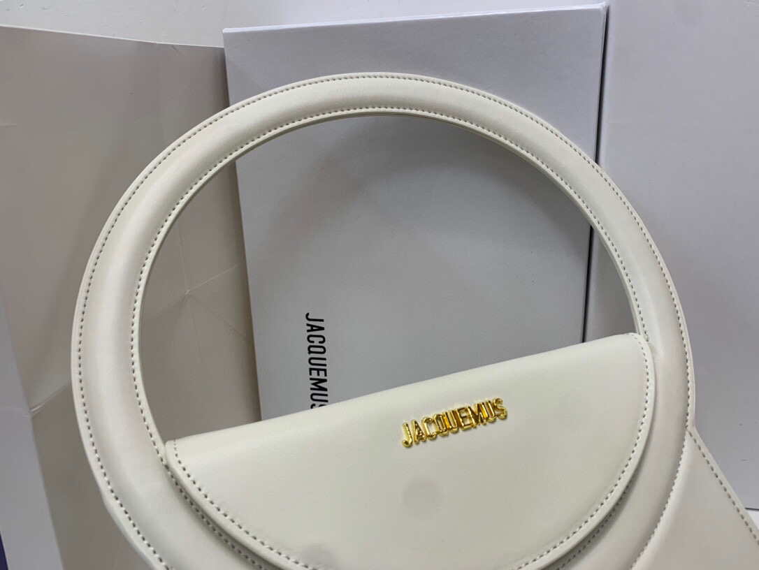 Jacquemus 213BA003 Le sac Rond Circle purse Beige