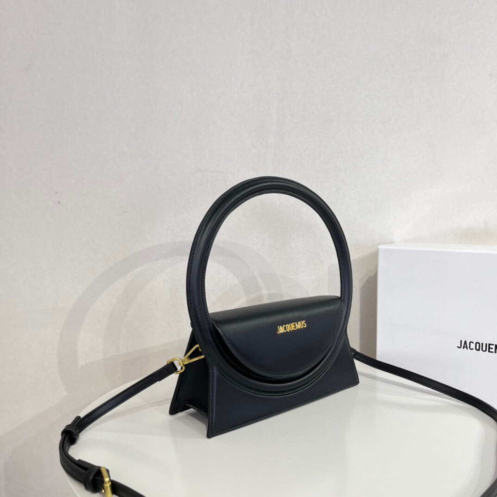 Jacquemus 213BA003 Le sac Rond Circle purse Black