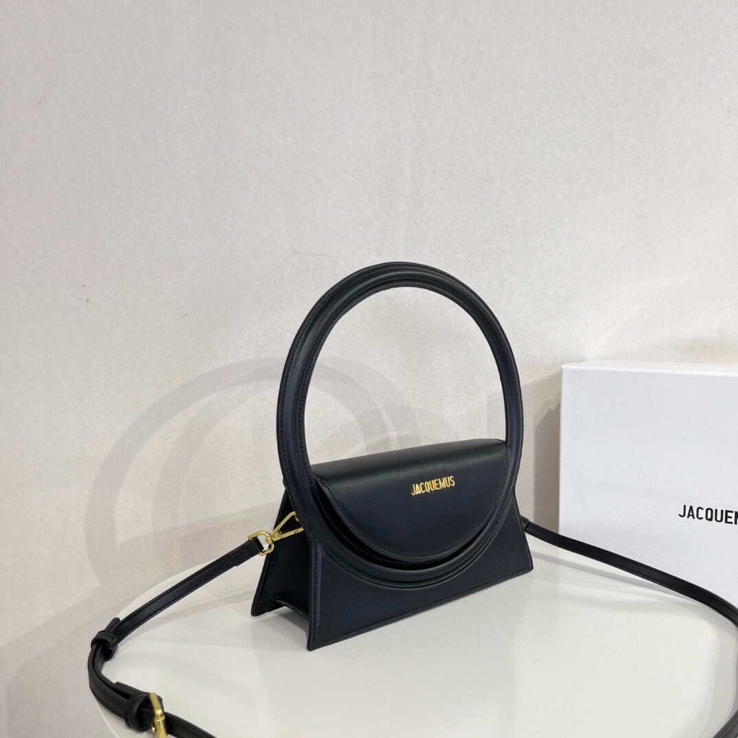 Jacquemus 213BA003 Le sac Rond Circle purse Black