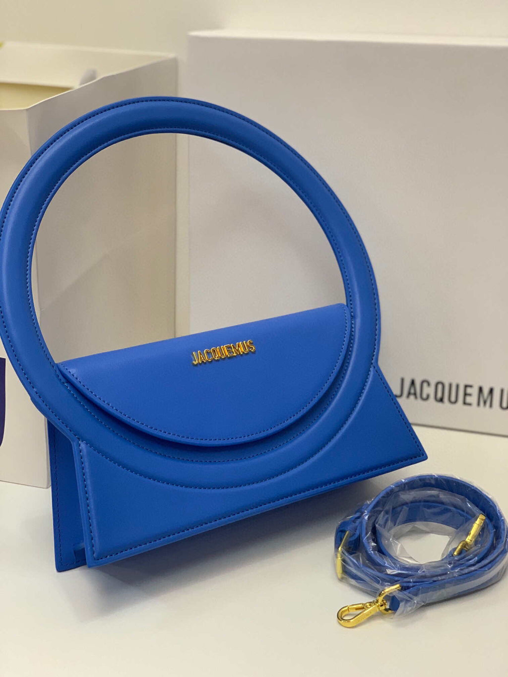 Jacquemus 213BA003 Le sac Rond Circle purse Blue