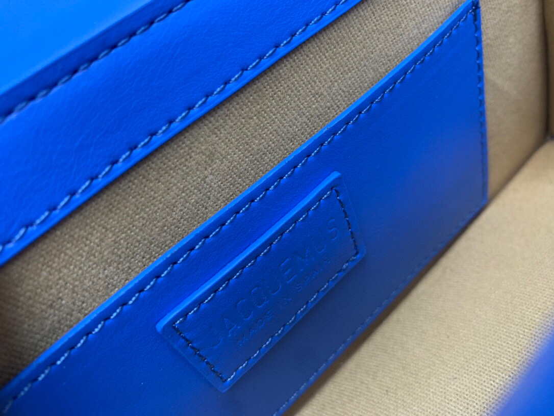 Jacquemus 213BA003 Le sac Rond Circle purse Blue