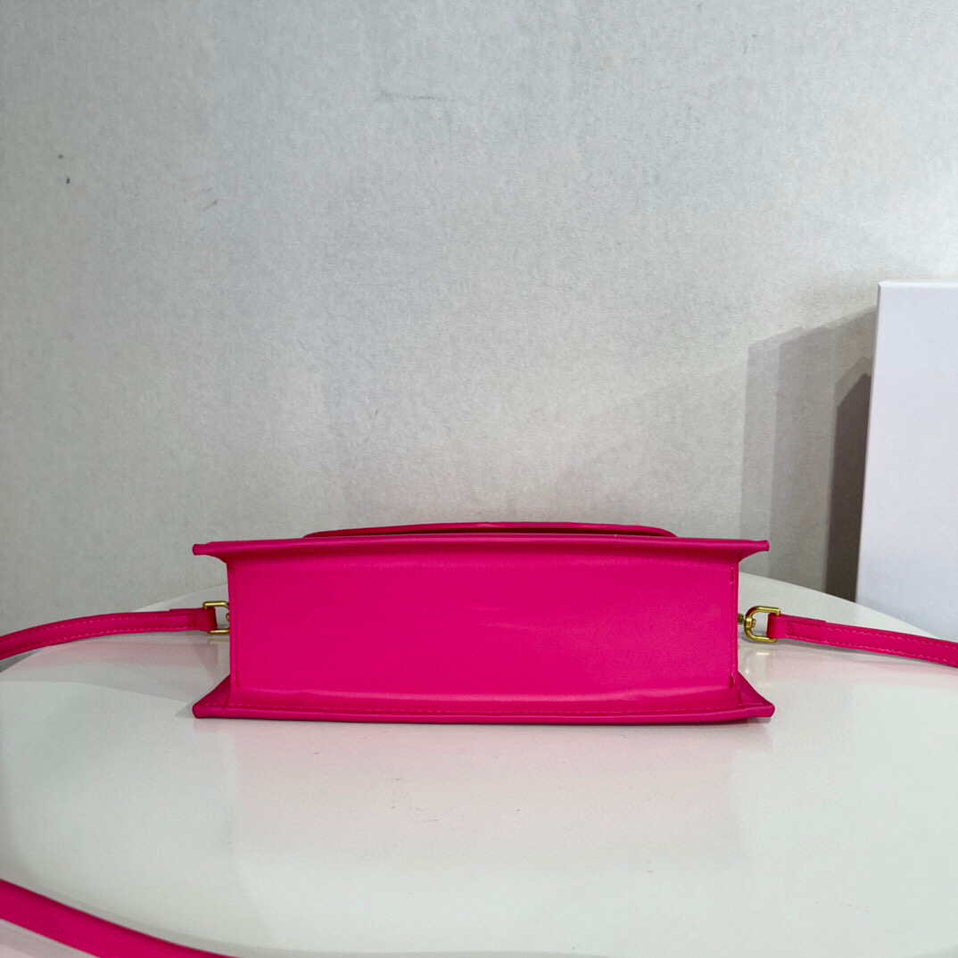 Jacquemus 213BA003 Le sac Rond Circle purse Rose Red