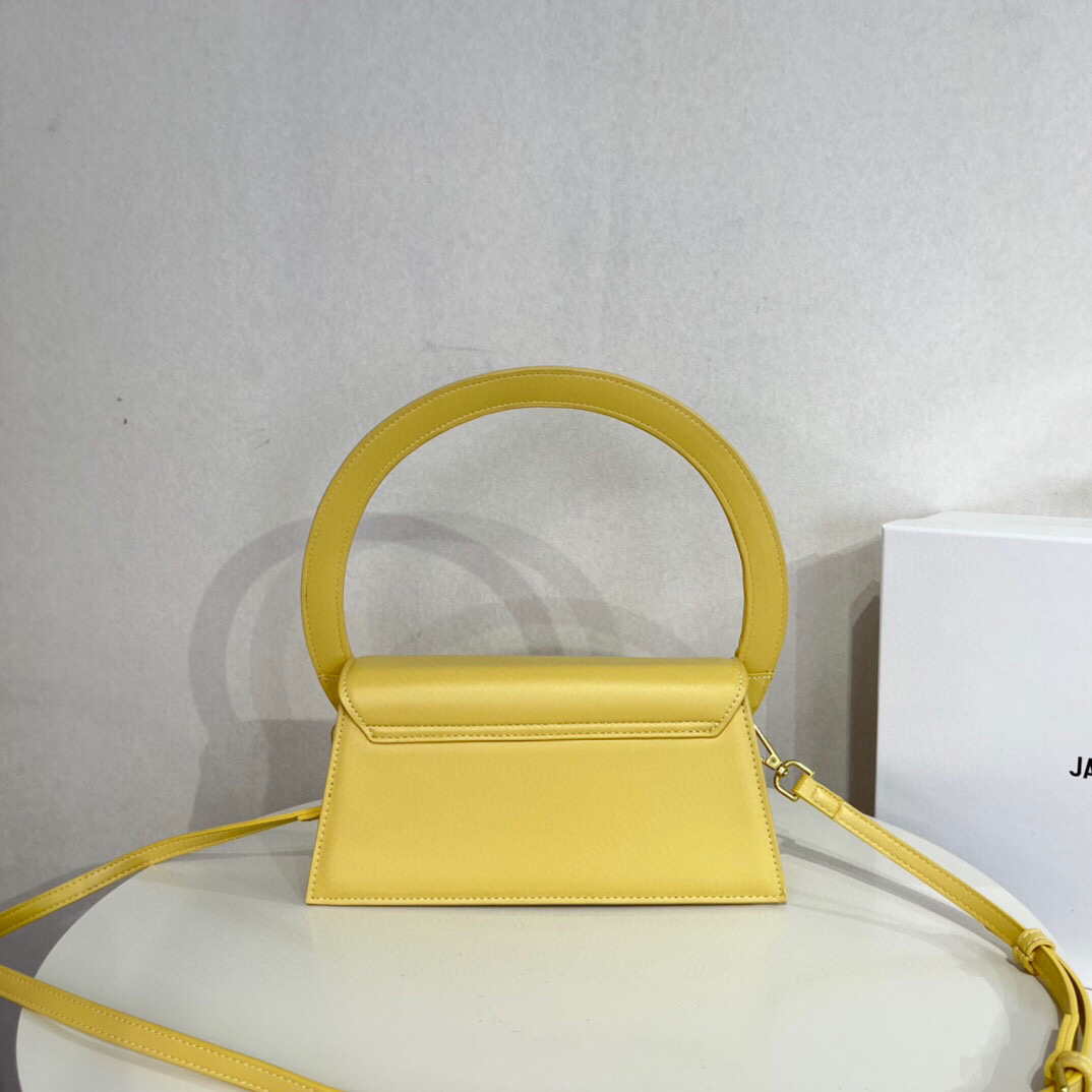 Jacquemus 213BA003 Le sac Rond Circle purse Yellow