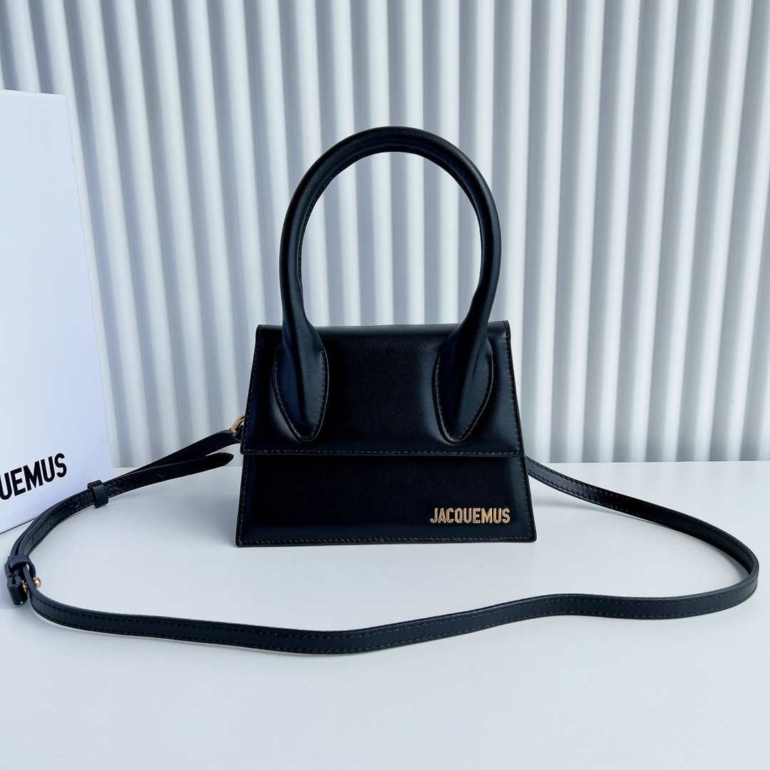 Jacquemus 222553 Black 'Le Chiquito Moyen' Bag