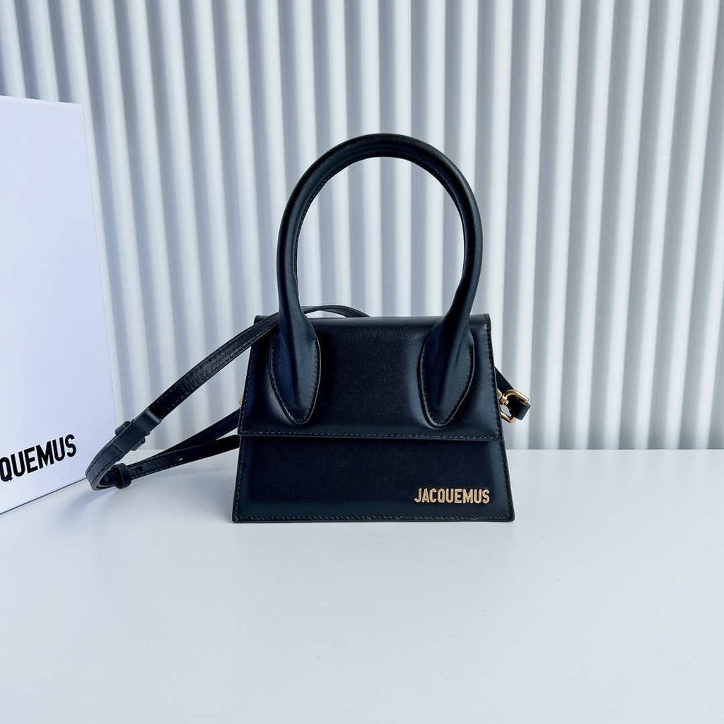 Jacquemus 222553 Black 'Le Chiquito Moyen' Bag