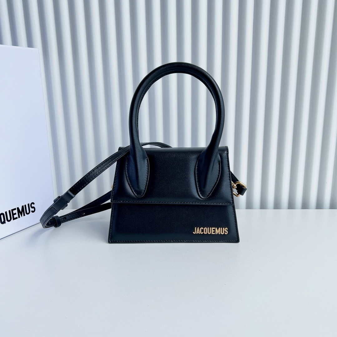 Jacquemus 222553 Black 'Le Chiquito Moyen' Bag
