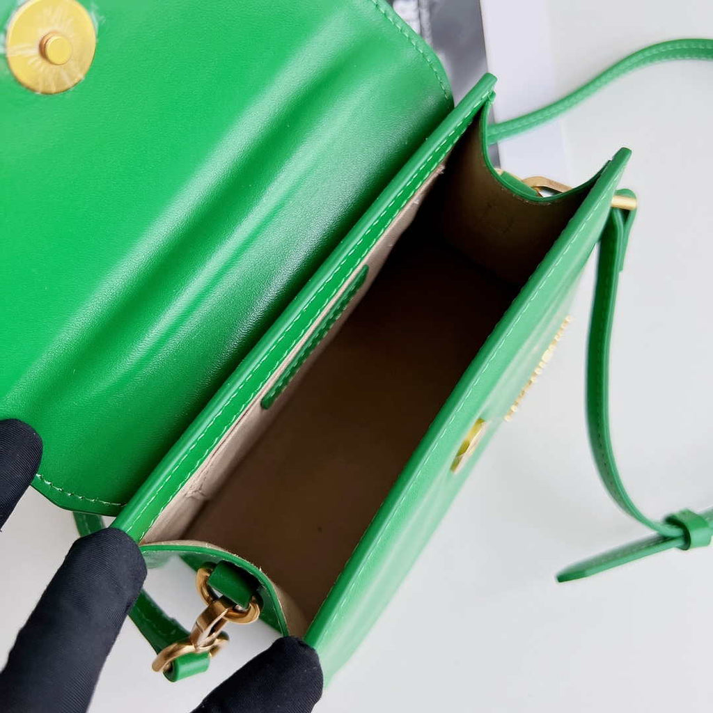 Jacquemus 222553 Green 'Le Chiquito Moyen' Bag