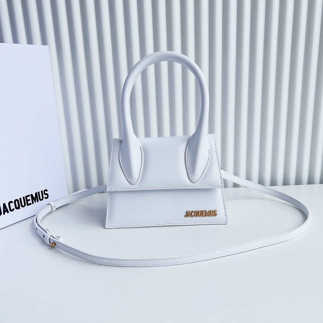 Jacquemus 222553 White 'Le Chiquito Moyen' Bag