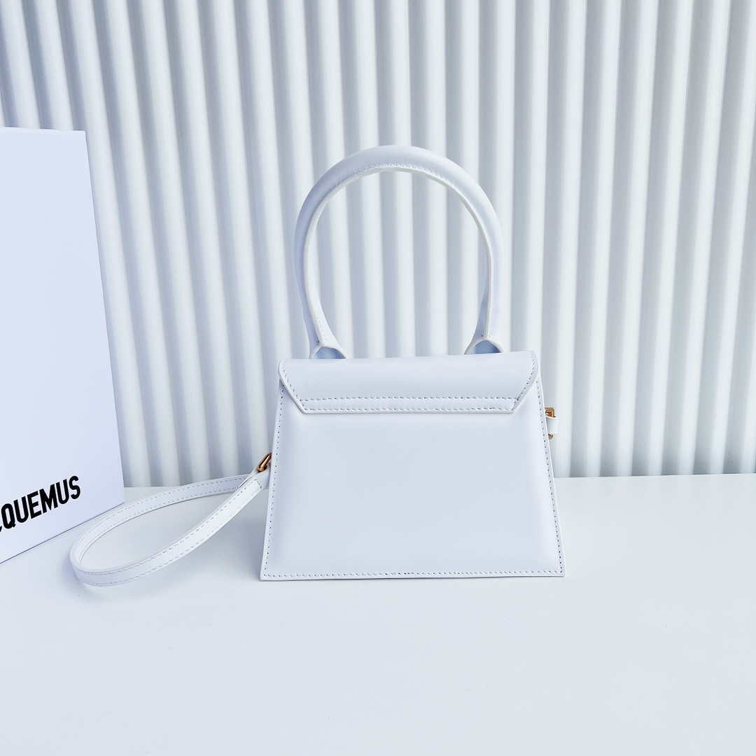 Jacquemus 222553 White 'Le Chiquito Moyen' Bag