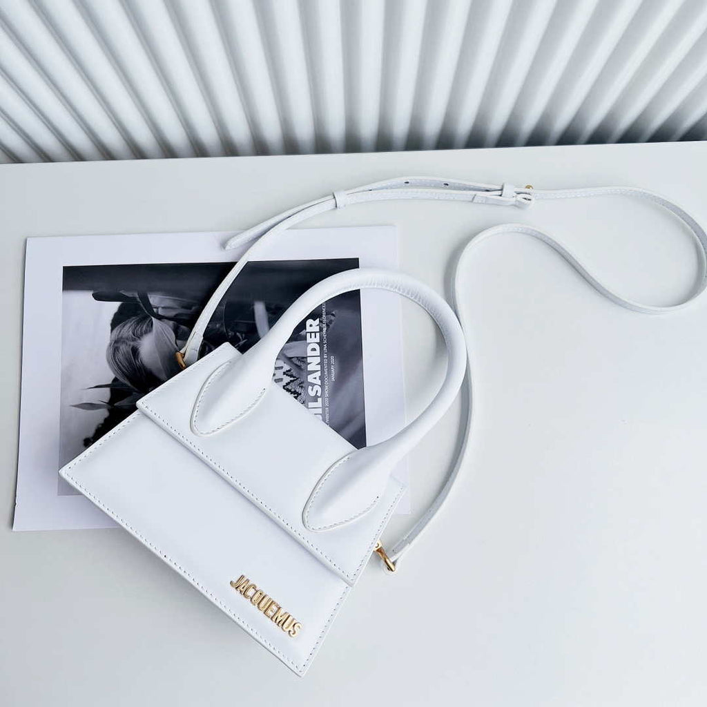 Jacquemus 222553 White 'Le Chiquito Moyen' Bag