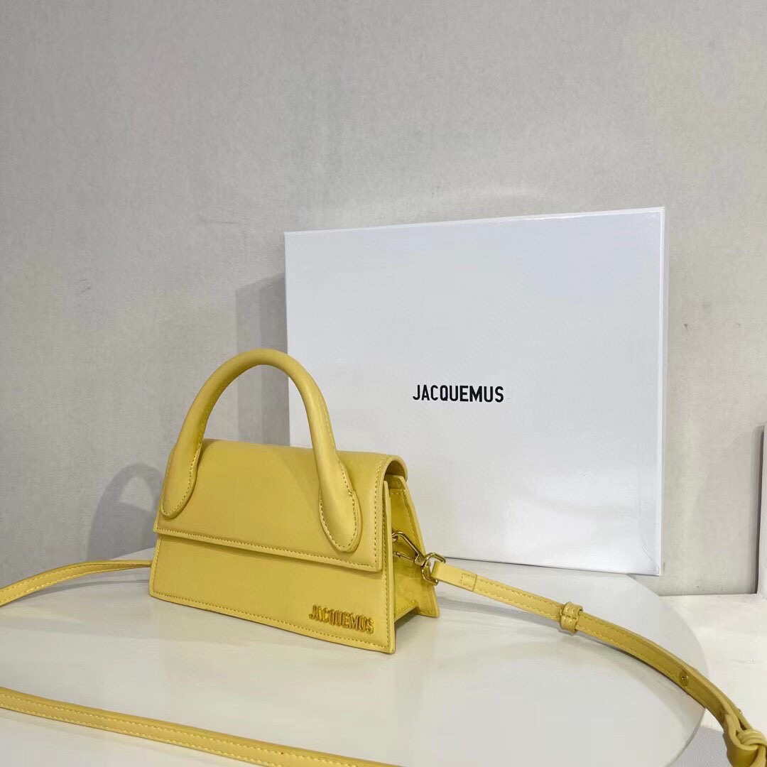 Jacquemus Le grand Chiquito 213BA003 Yellow