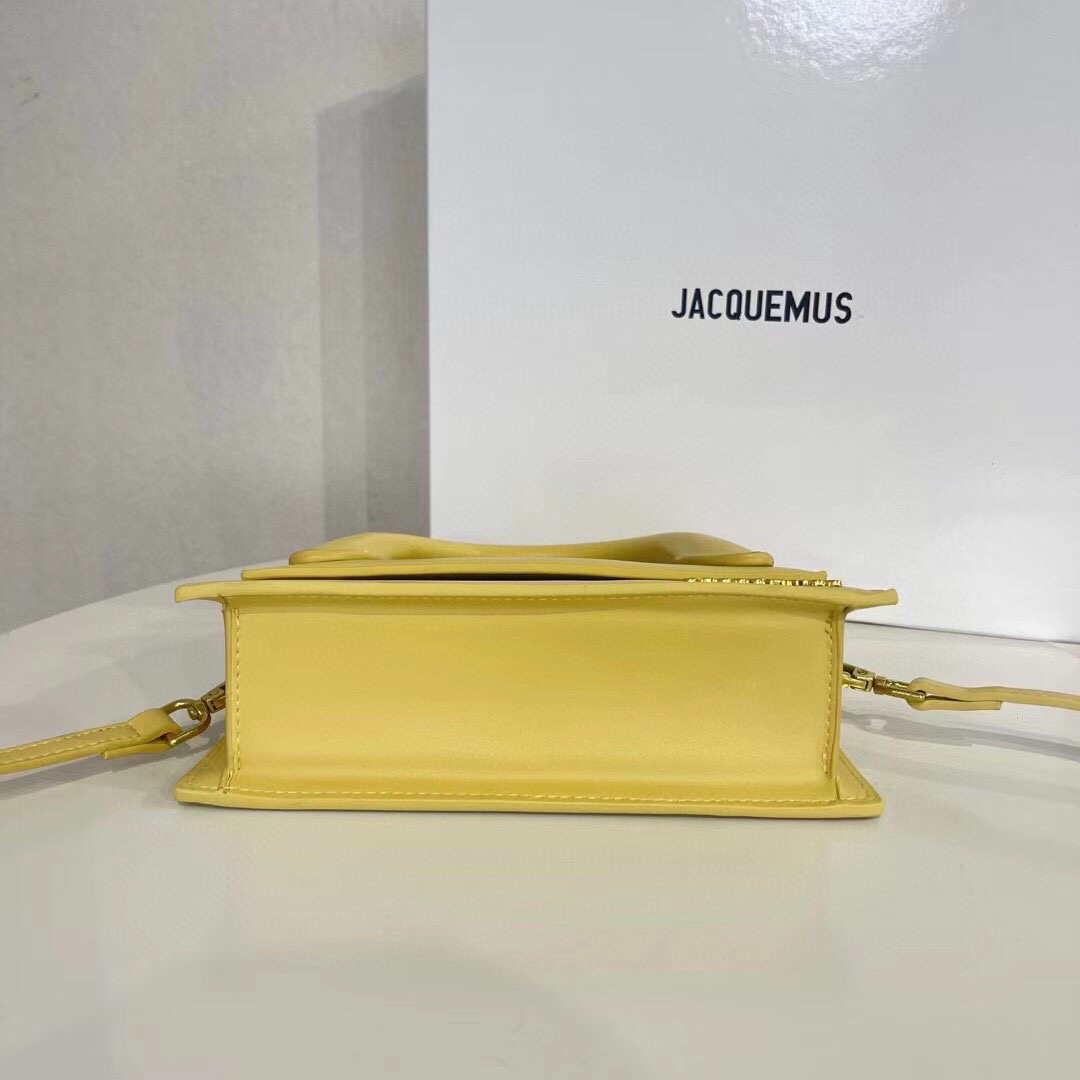 Jacquemus Le grand Chiquito 213BA003 Yellow