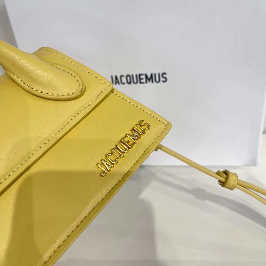 Jacquemus Le grand Chiquito 213BA003 Yellow
