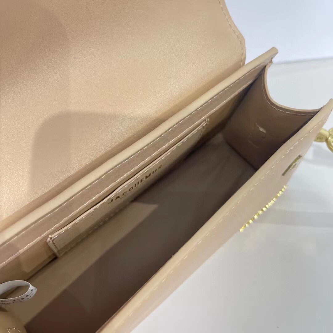 Jacquemus Le grand Chiquito 213BA003 Apricot