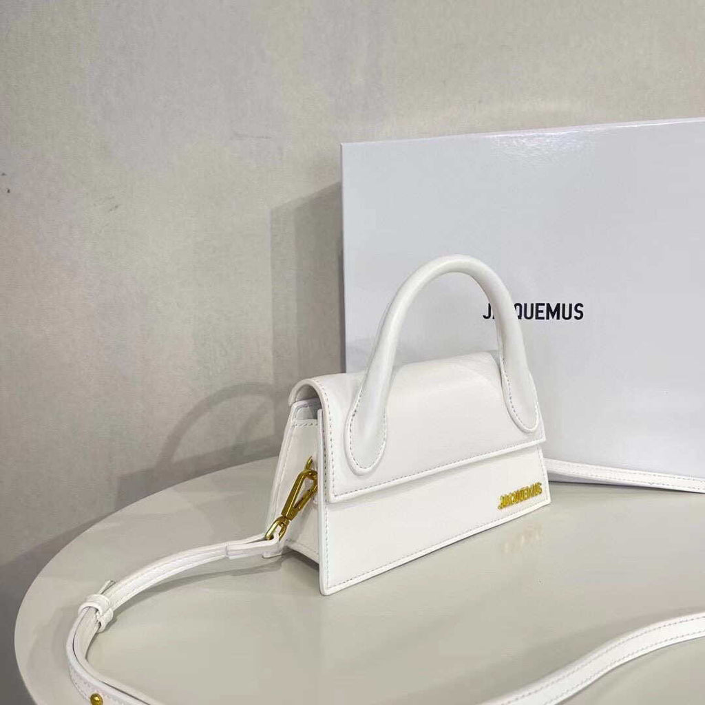 Jacquemus Le grand Chiquito 213BA003 White
