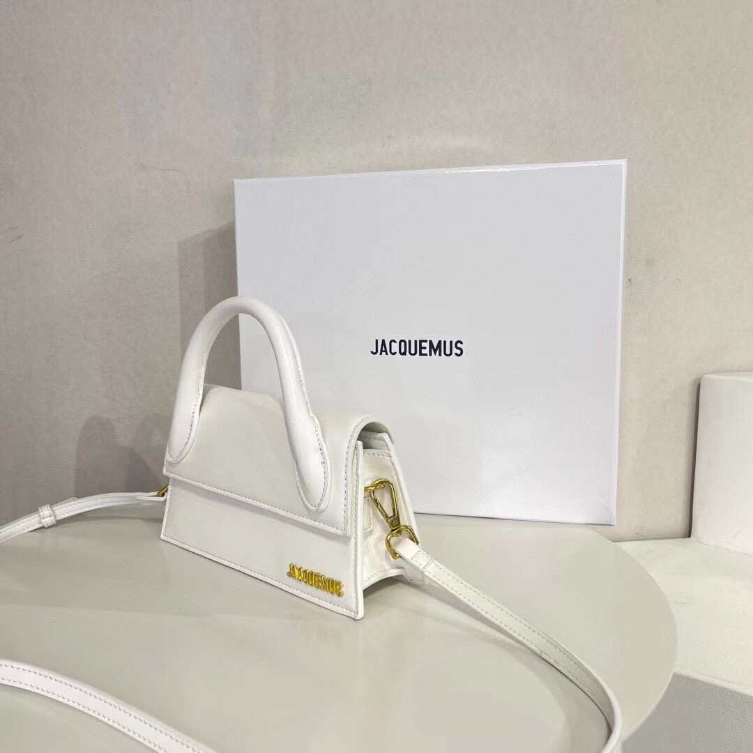 Jacquemus Le grand Chiquito 213BA003 White