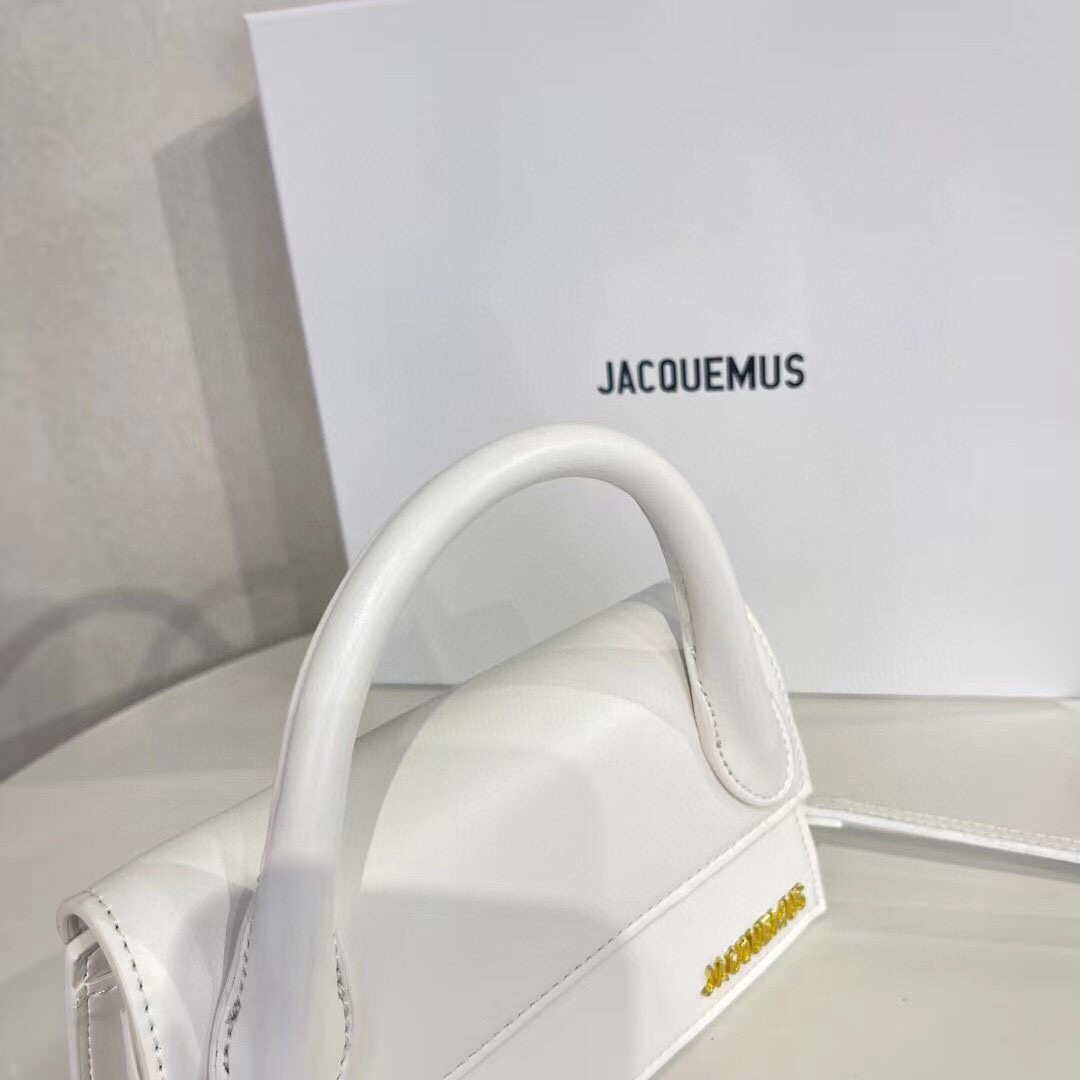 Jacquemus Le grand Chiquito 213BA003 White