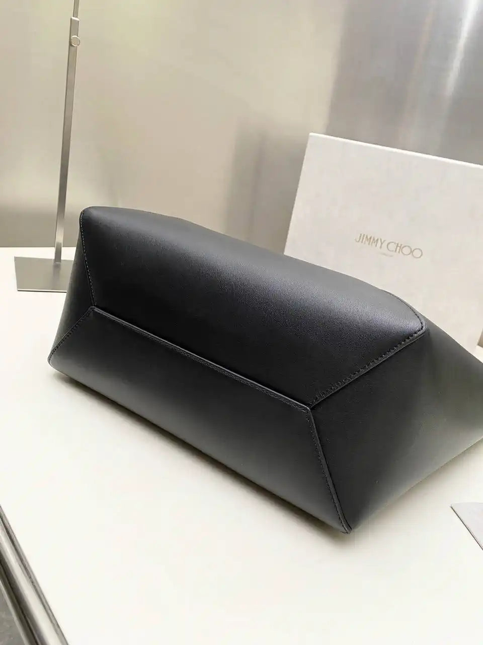 Jimmy Choo Diamond Tote M Black Calf Leather Tote Bag D061844