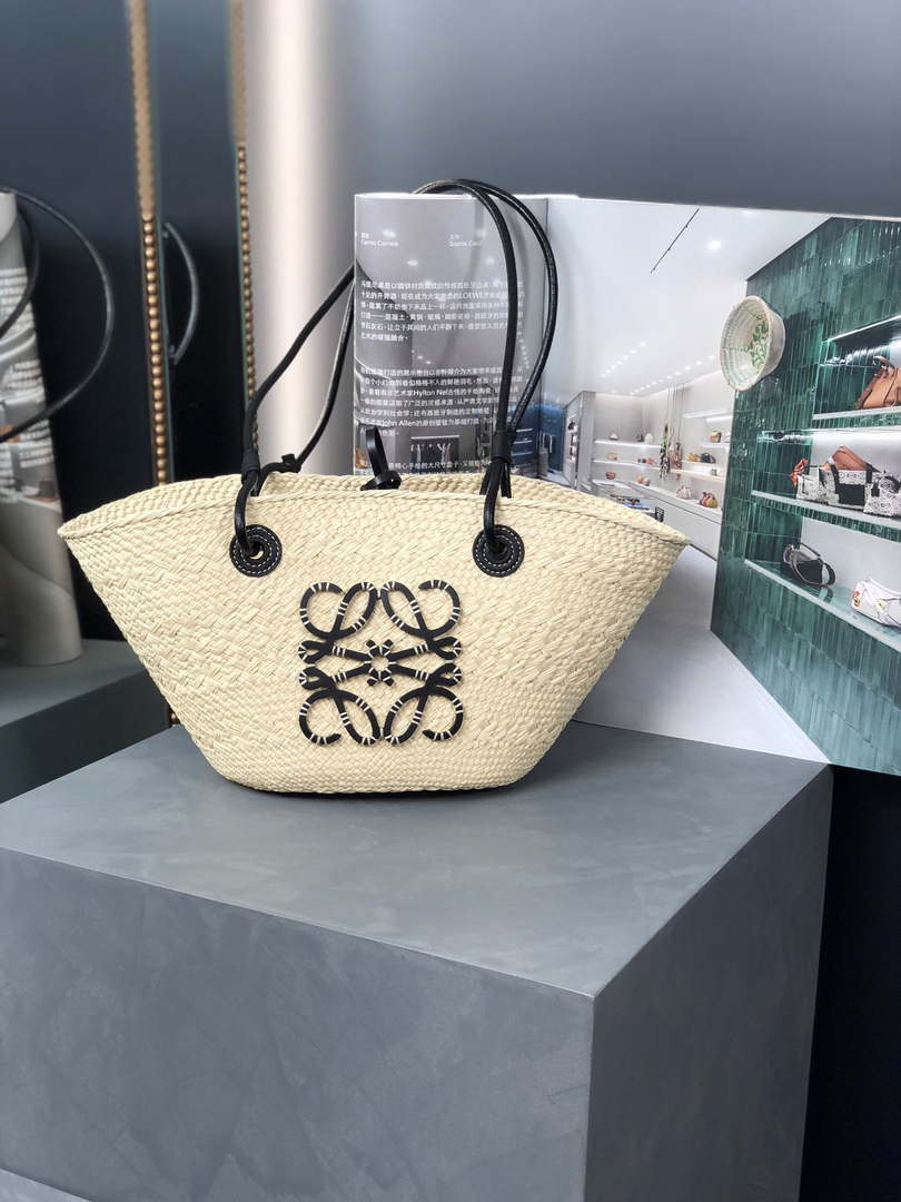 Loewe 169470054 LOEWE x Paula's Ibiza Anagram Small Basket Bag in Iraca Palm with Leather Handles Black