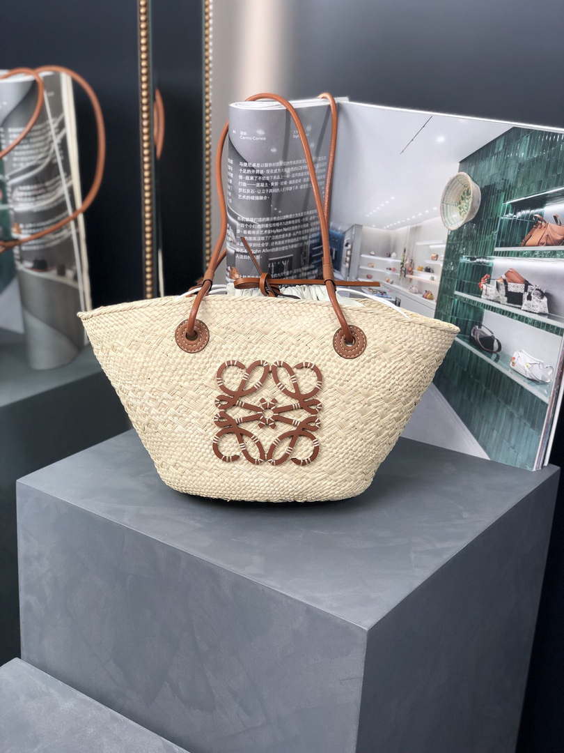 Loewe 169470054 LOEWE x Paula's Ibiza Anagram Small Basket Bag in Iraca Palm with Leather Handles Tan