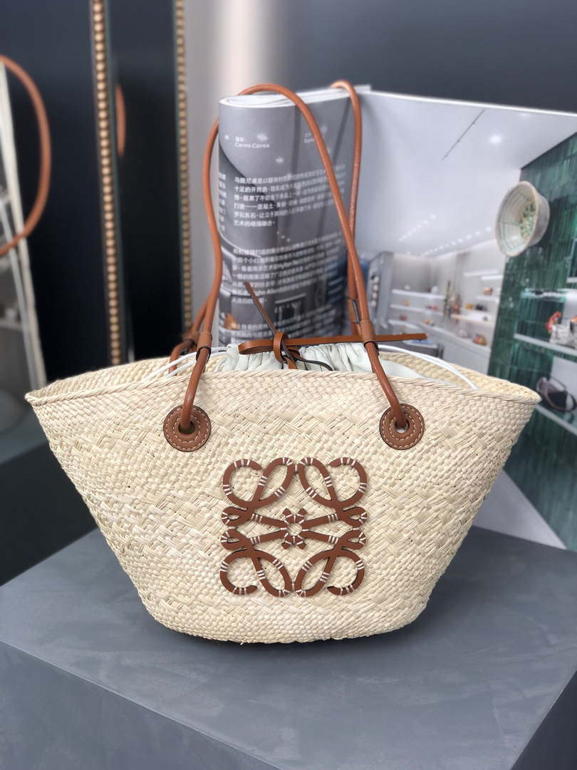 Loewe 169470054 LOEWE x Paula's Ibiza Anagram Small Basket Bag in Iraca Palm with Leather Handles Tan