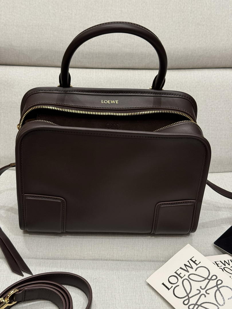 Loewe A039AS0X01 Small Amazona 180 bag in soft calfskin Dark Brown