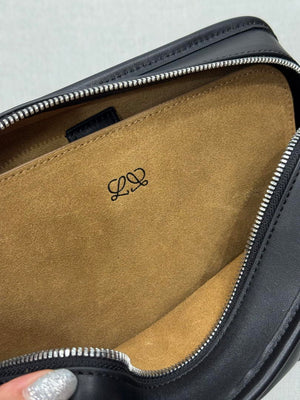 Loewe A039AS0X01 Small Amazona 180 bag in soft calfskin Black - Default Title - View 8