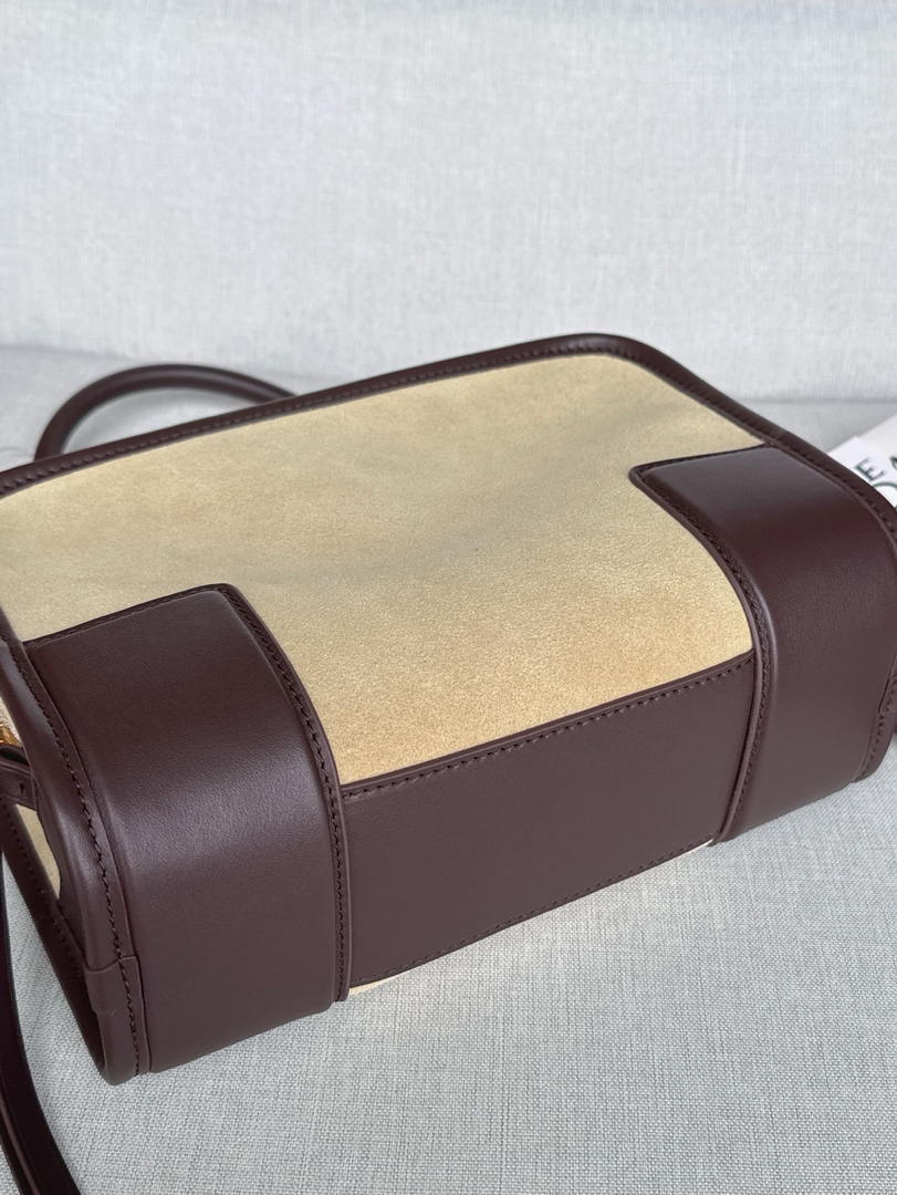 Loewe A039AS0X01 Small Amazona 180 bag in Beige Suede & soft calfskin Dark Brown