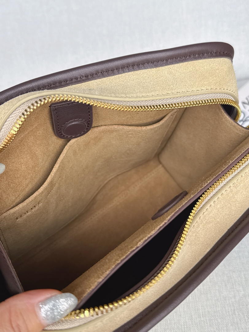 Loewe A039AS0X01 Small Amazona 180 bag in Beige Suede & soft calfskin Dark Brown