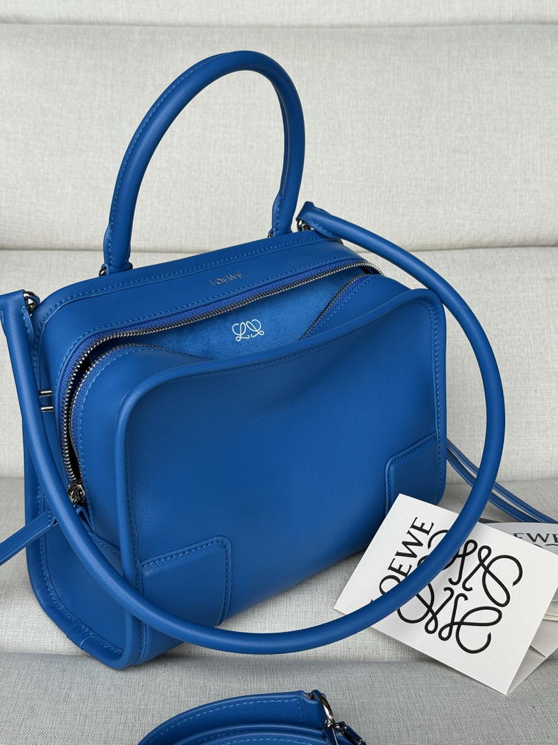 Loewe A039AS0X01 Small Amazona 180 bag in soft calfskin Blue