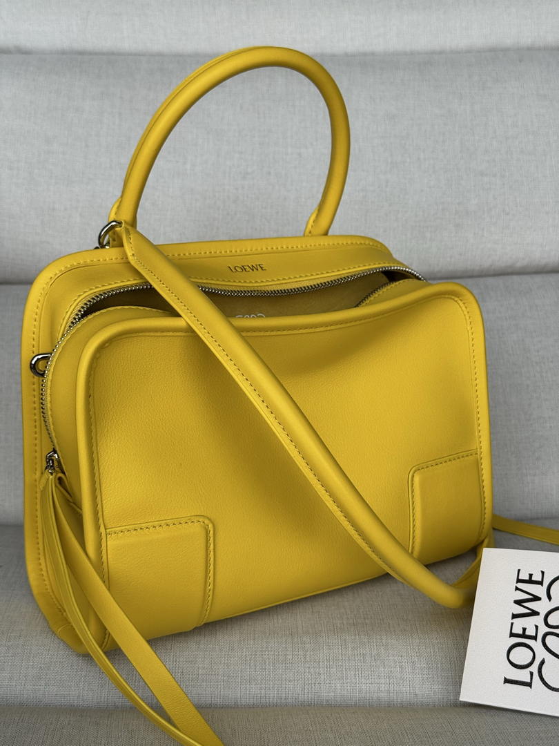Loewe A039AS0X01 Small Amazona 180 bag in soft calfskin Yellow