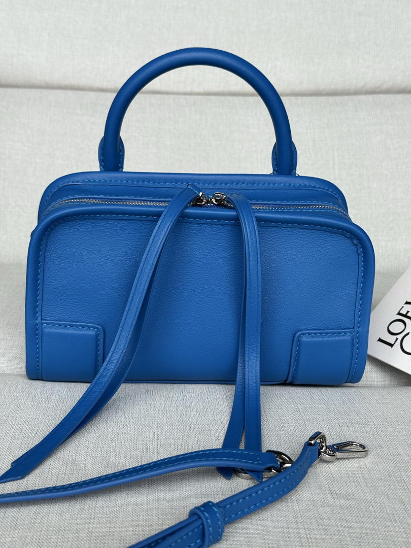 Loewe A039AS4X12  Mini Amazona 180 bag in soft calfskin Blue