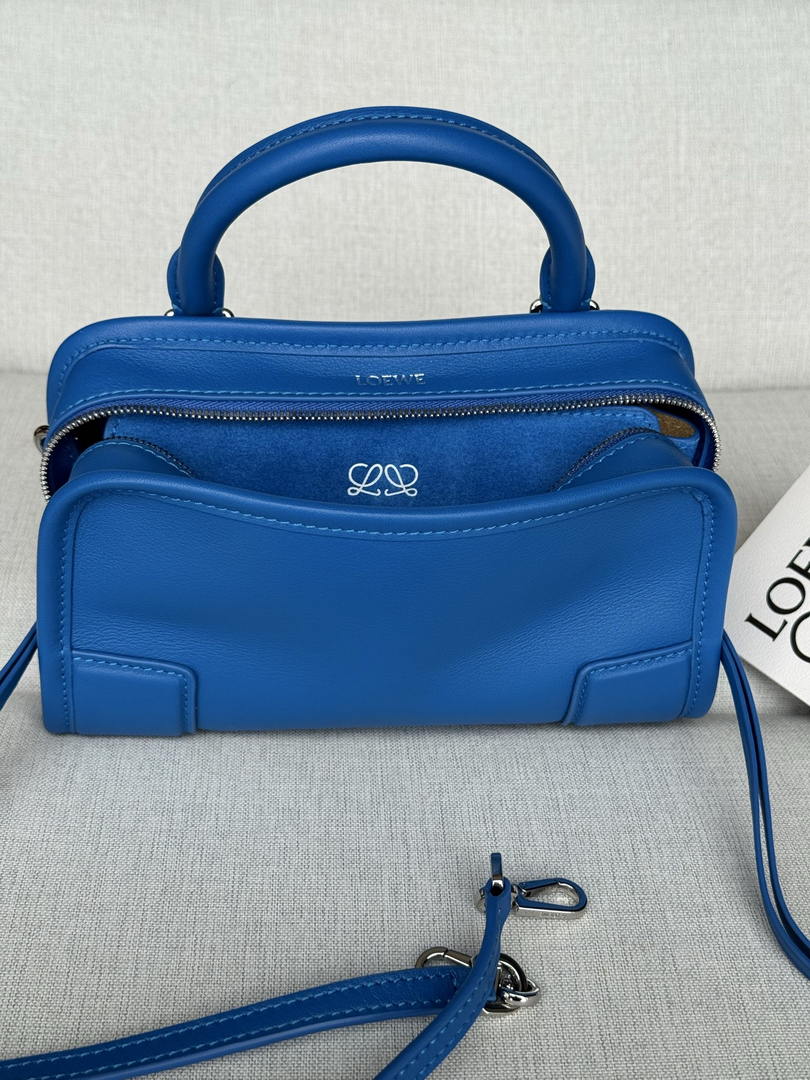 Loewe A039AS4X12  Mini Amazona 180 bag in soft calfskin Blue