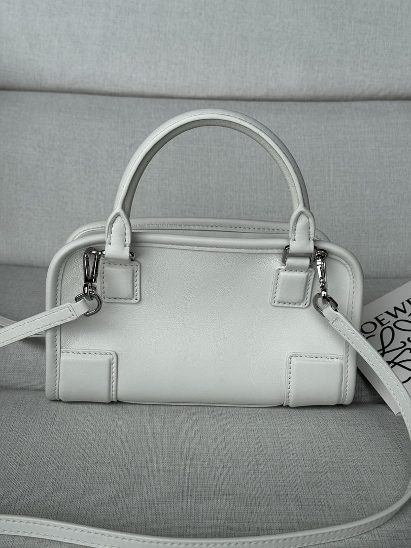 Loewe A039AS4X12  Mini Amazona 180 bag in soft calfskin White