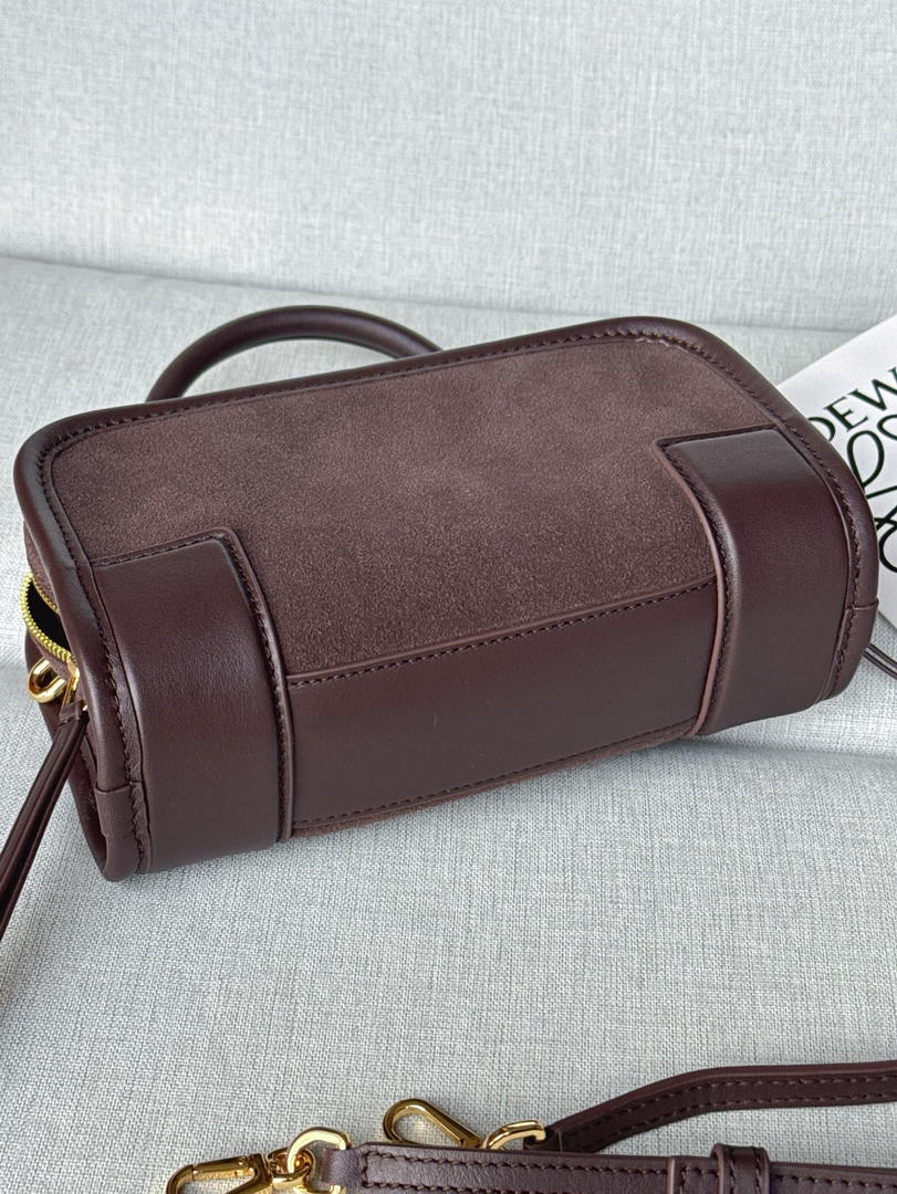 Loewe A039AS4X12  Mini Amazona 180 bag in Suede & soft calfskin Dark Brown