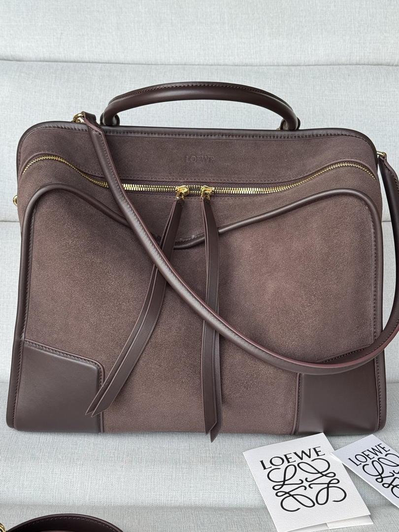 Loewe A039ASRX03 Large Amazona 180 bag in suede