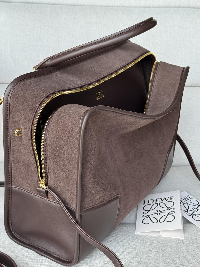 Loewe A039ASRX03 Large Amazona 180 bag in suede