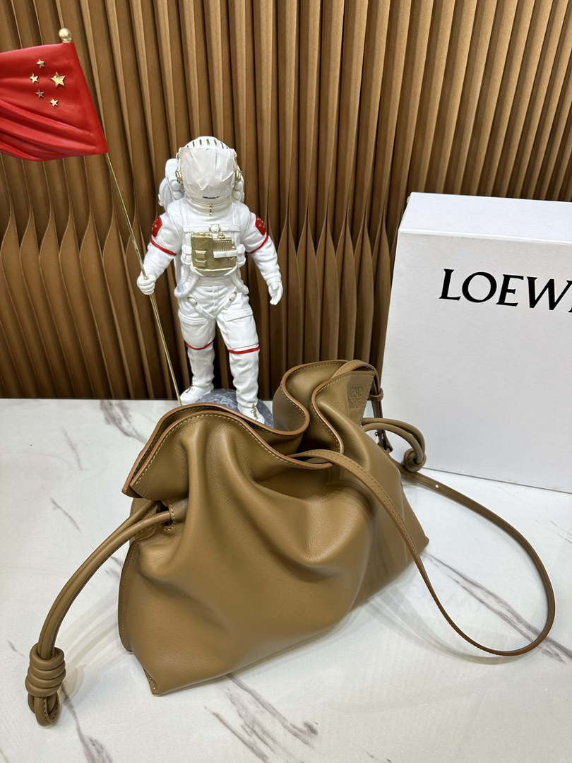 Loewe A411FC1X83 Flamenco clutch in Nappa Calfskin Loe8001