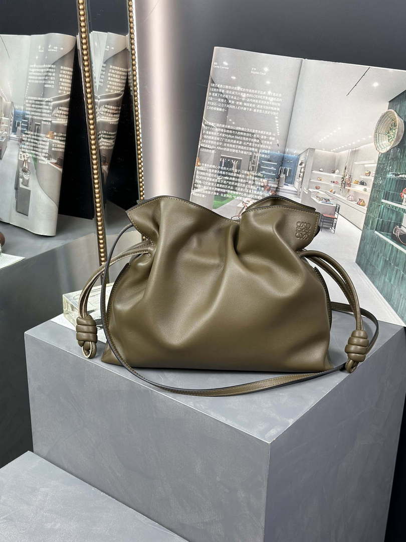 Loewe A411FC1X83 Flamenco clutch in Nappa Calfskin Loe8003 - Default Title - View 1
