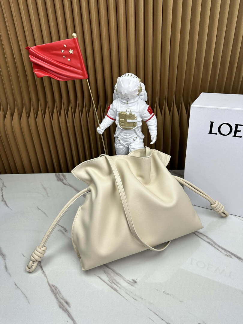 Loewe A411FC1X83 Flamenco clutch in Nappa Calfskin Loe8005
