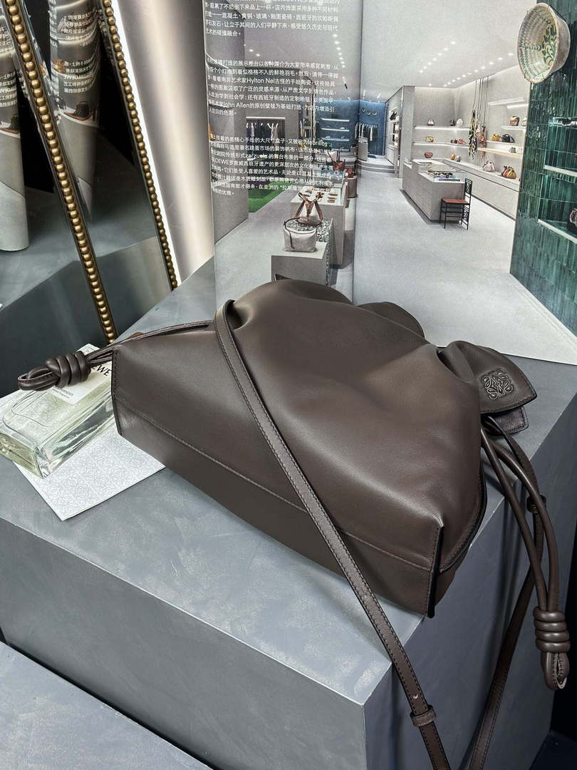 Loewe A411FC1X83 Flamenco clutch in Nappa Calfskin Loe8010