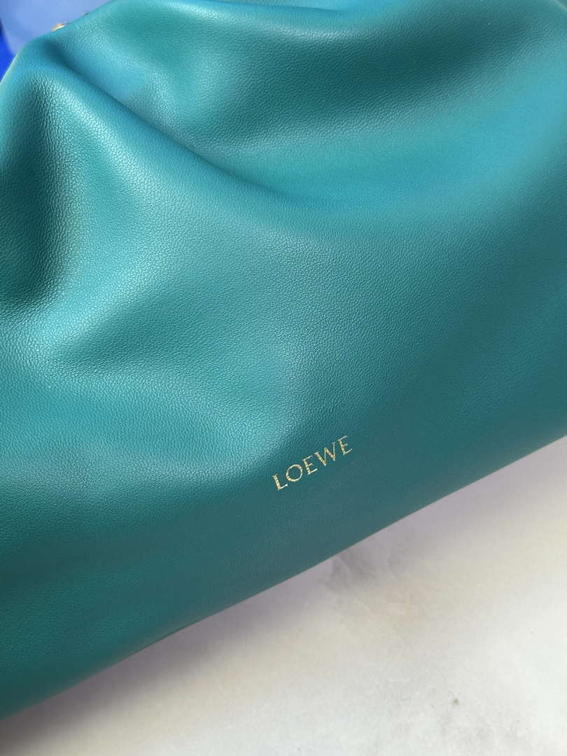 Loewe A411FCRX02 Medium Flamenco purse in mellow nappa lambskin L9018